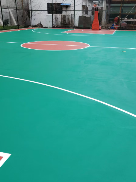 睢县 球场长期使用易出现地面开裂